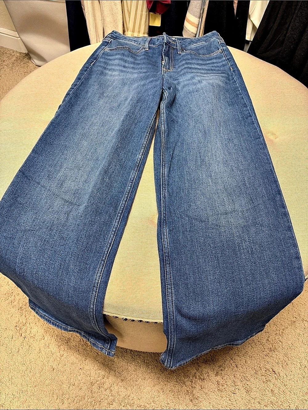 Old Navy WOW High Rise Wow-Wide Leg Jeans Size 4 short